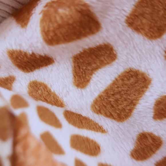 Baby leopard skirt and booties, sz 6-18 months - Picture 7 of 11